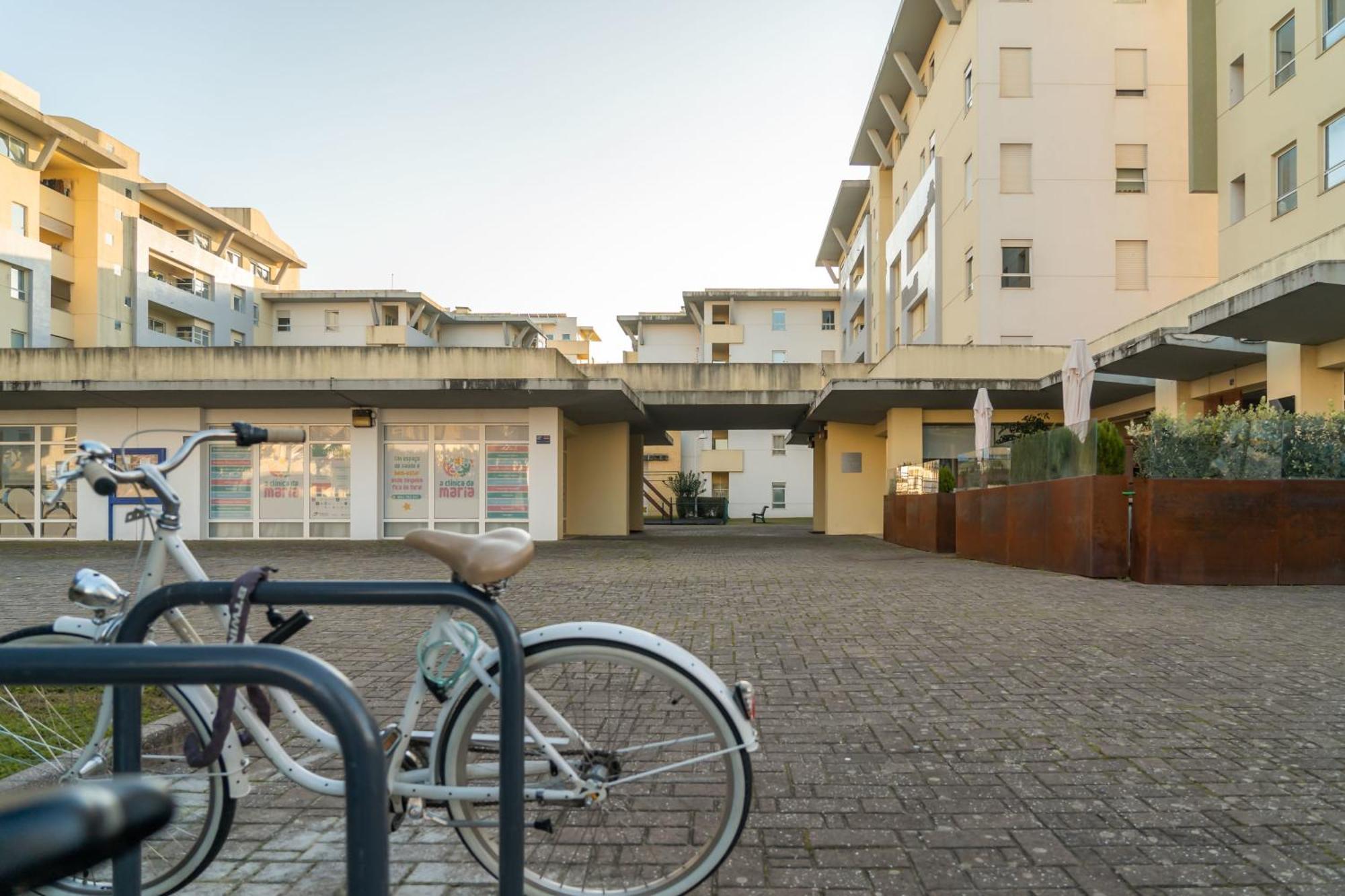 Apart T3 Com Piscina Tenis Ginasio E Parq Infant Lisboa Exteriör bild